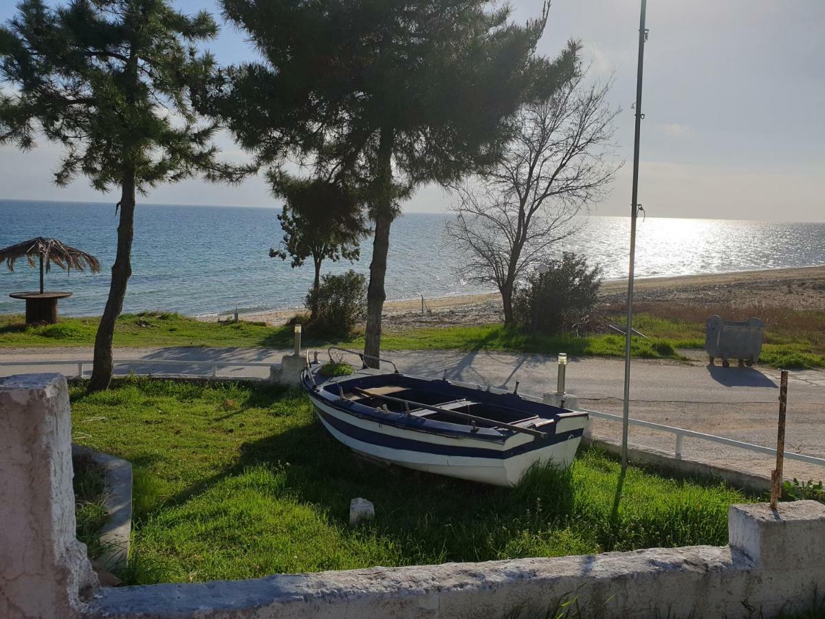 Kariani Beach Apartment Kültér fotó