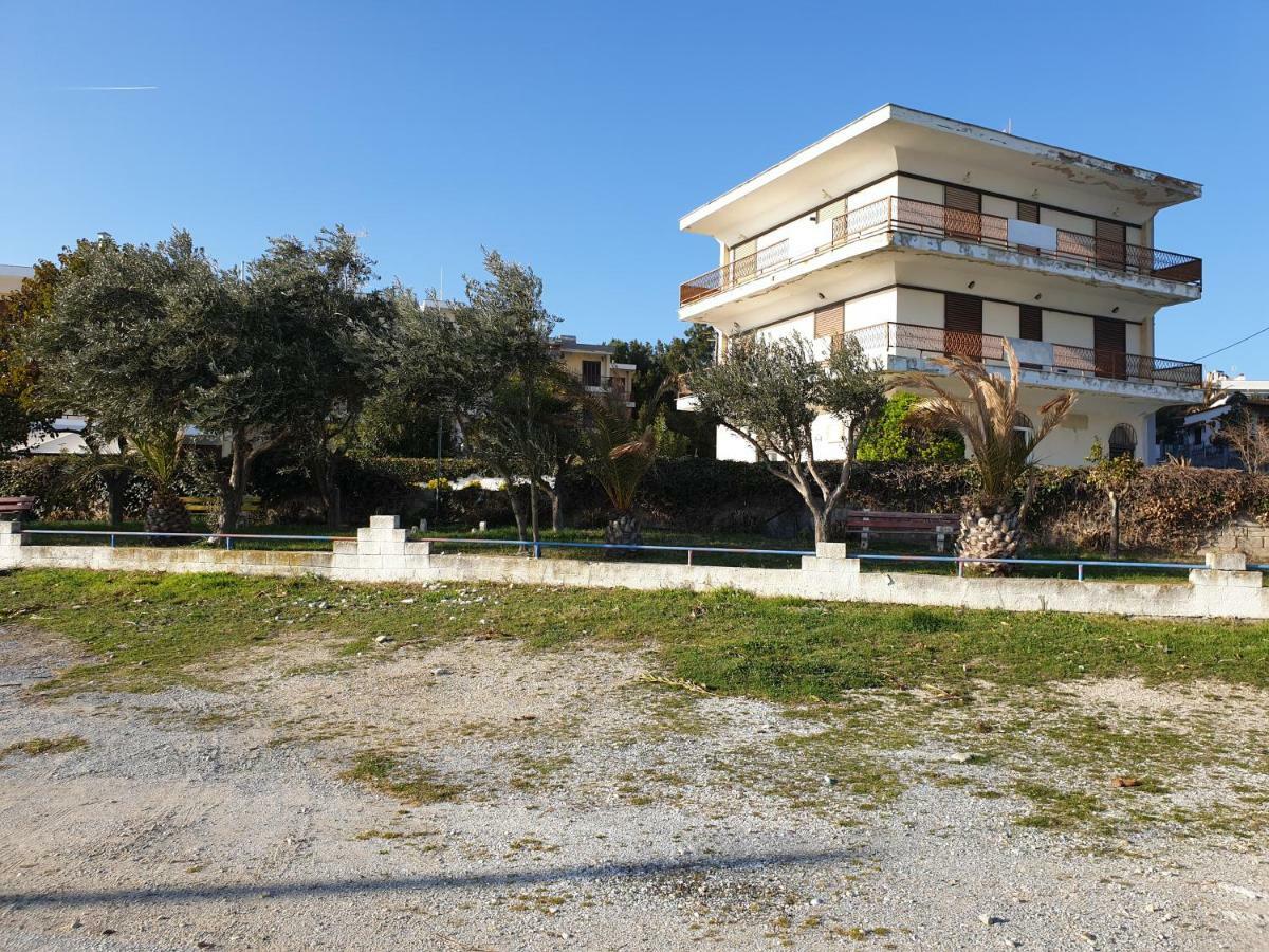Kariani Beach Apartment Kültér fotó